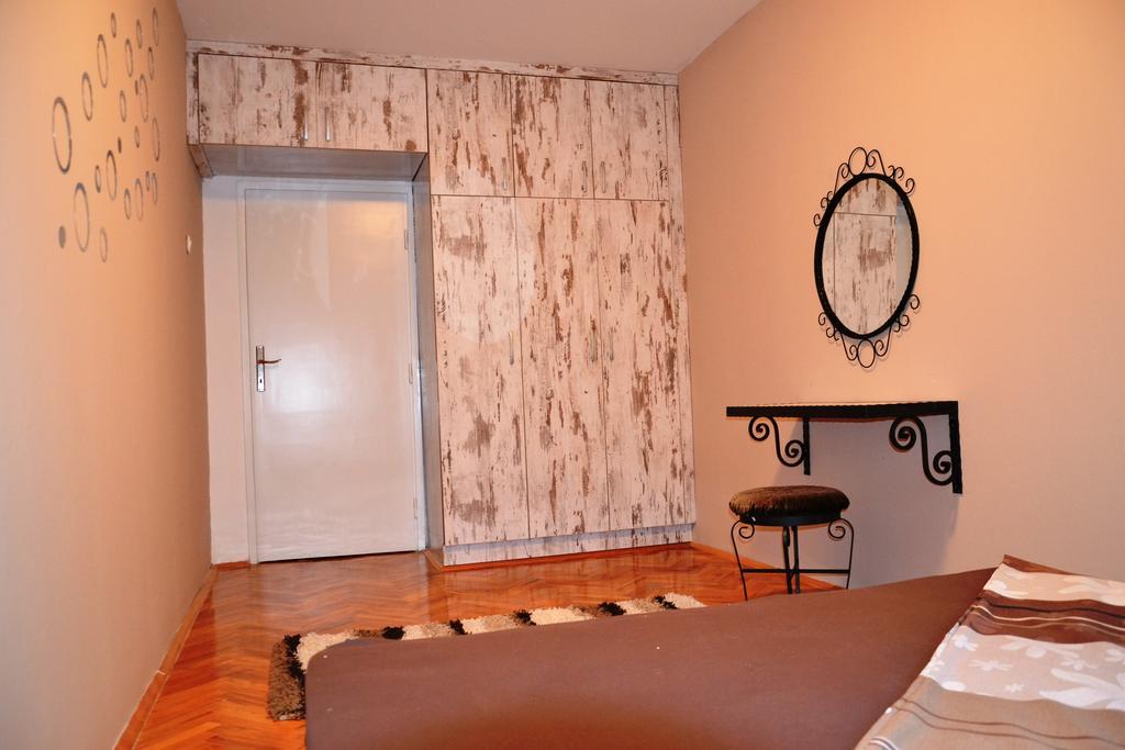 Skopje Cozy Apartment Номер фото